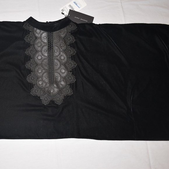 NWT - ZARA Black Crop Top - Picture 2 of 3
